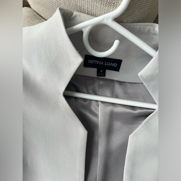 Bettina Liano Grey Structured Blazer Size US 4 - Picture 8 of 9